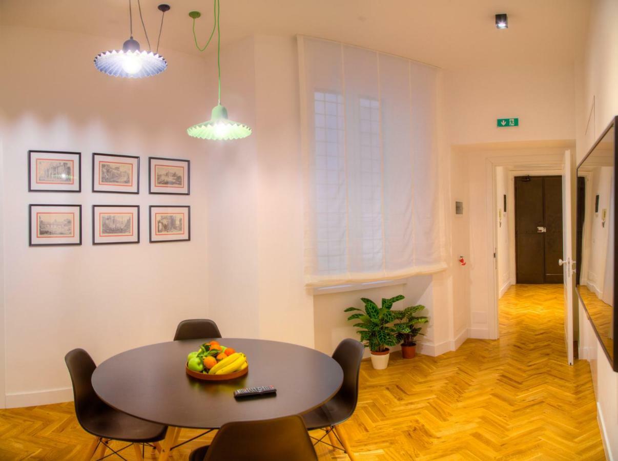 App Beccaria In Apartment *