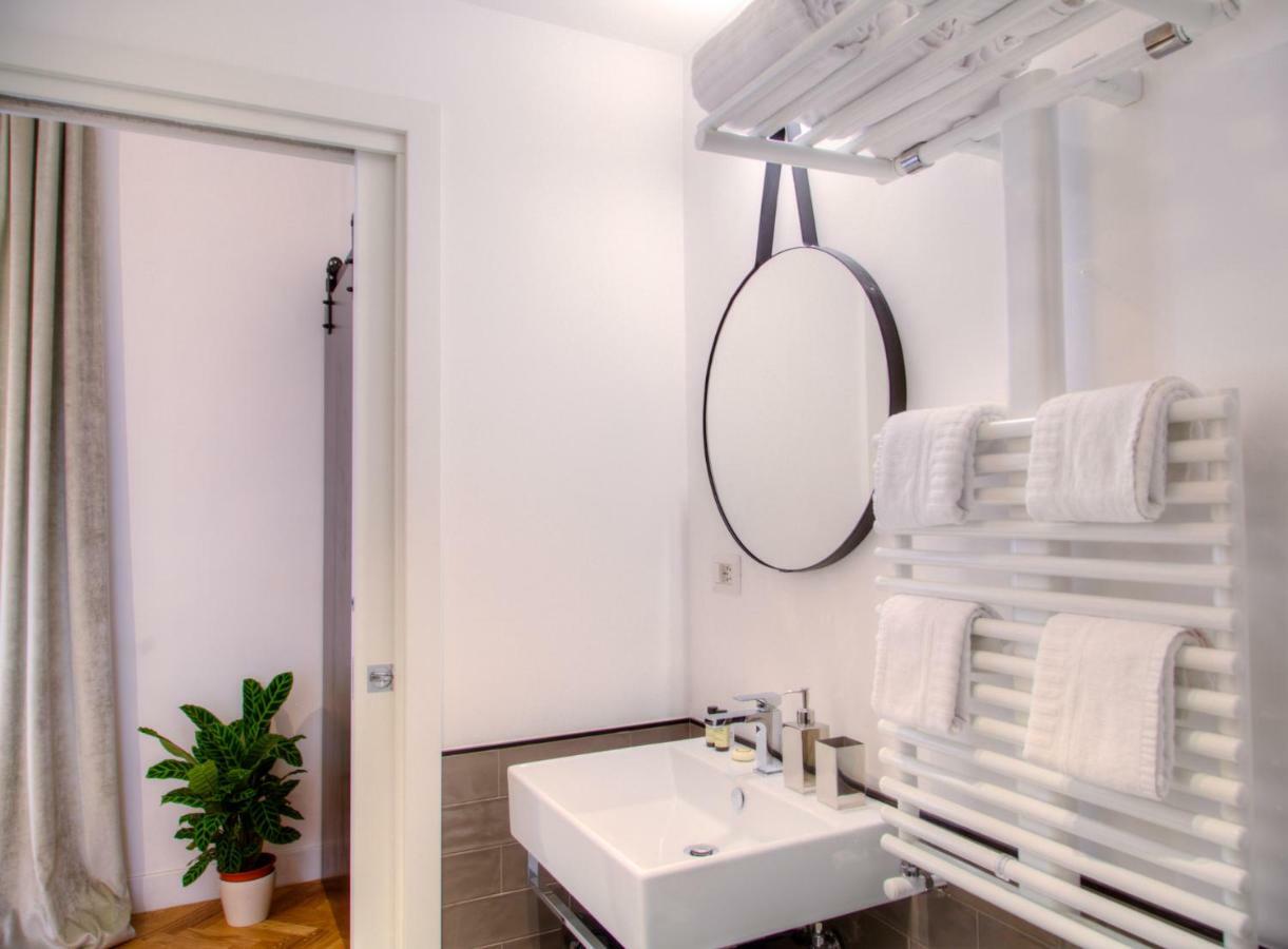 Apartment App Beccaria In Rome